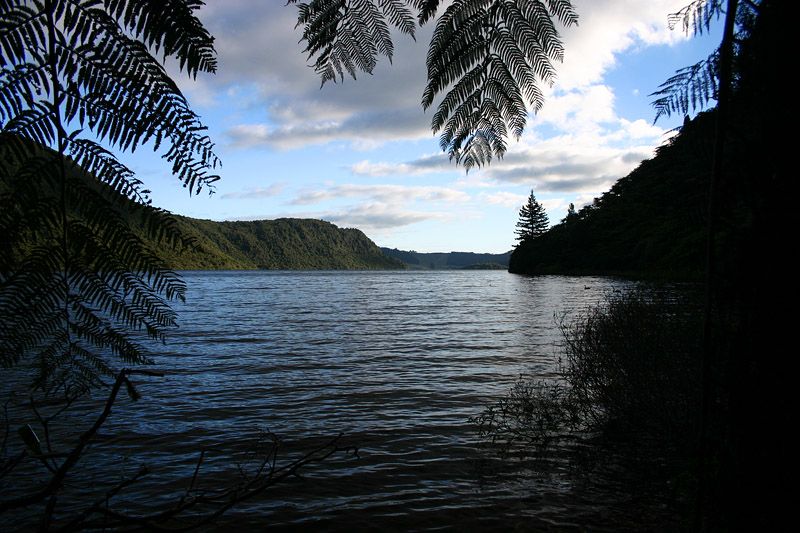 File:Lake Rotokakahi.jpg