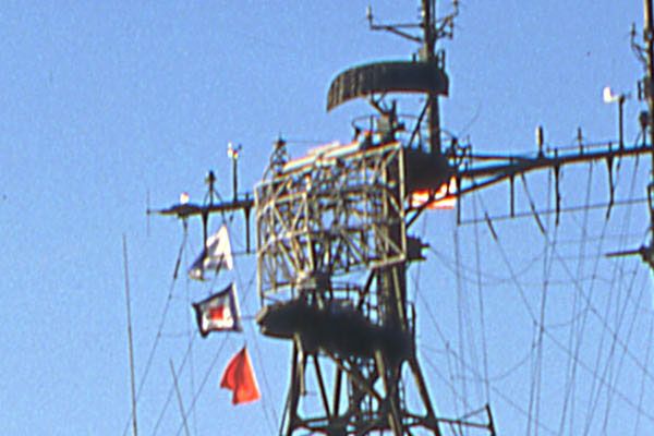 File:SPS-29 Radar USS Mitscher (DDG-35) 1975-01.jpg