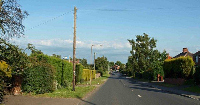 File:Staincross Common - geograph.org.uk - 847305.jpg