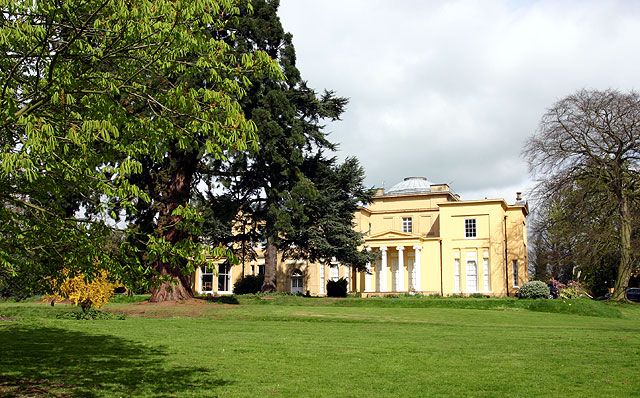 File:Upton Hall - geograph.org.uk - 4563.jpg