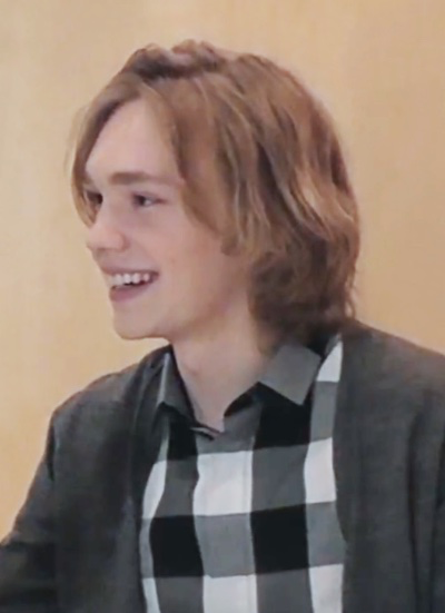 File:Charlie Plummer profile.png