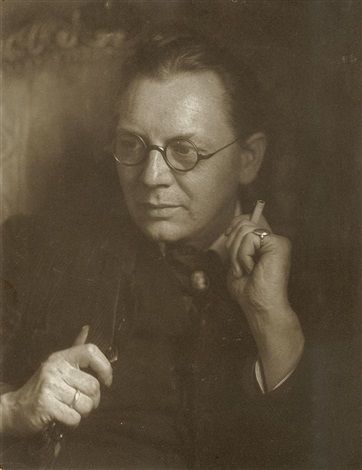 File:Hugo Erfurth, Selbstportrait 1915.jpg