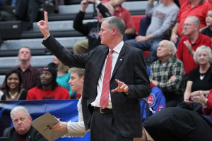 File:Kim Anderson coaching during a basketball game.png