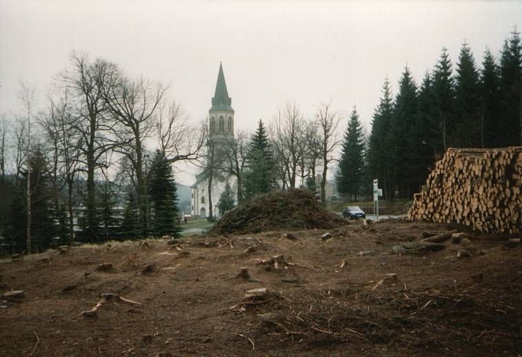 File:MarktplatzJGStadt.jpg