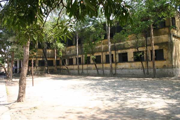 File:Vivekananda Institution 2nd Building.jpg