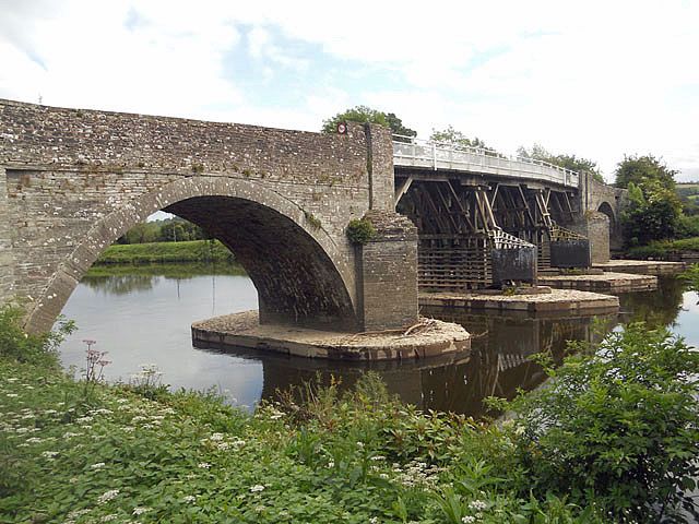 File:Whitney-on-Wye Toll Bridge.jpg