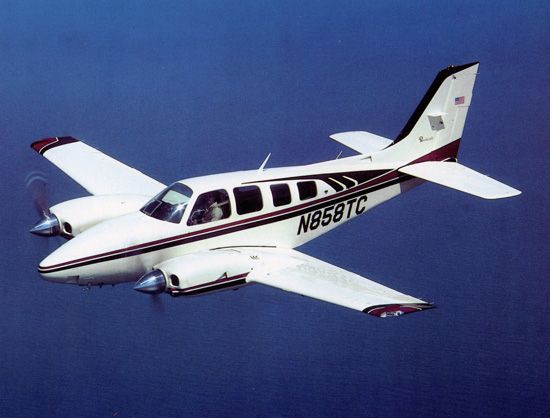 File:Beechcraft Baron 58TC.jpg