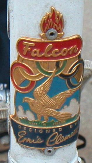 File:Falcon head badge.JPG