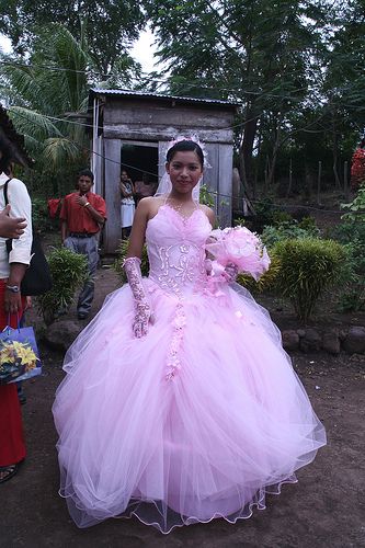 File:Fiesta de los Quince en Nicaragua.jpg