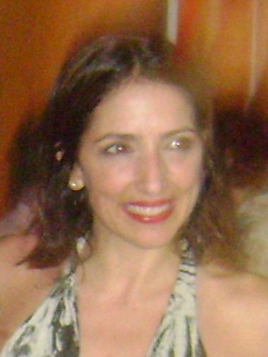 File:Flávia Garrafa.JPG