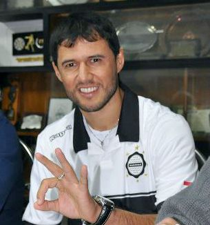 File:Fredy bareiro en la camiste de olimpia.jpg