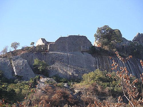 File:Great Zimbabwe Ruins2.jpg