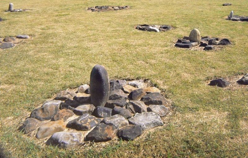 File:Kabayama Stone Circles.jpg