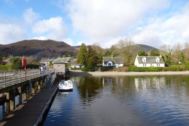 File:Luss Pier (geograph 4909454).jpg