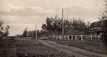 File:Lxx1215 Whitewood residential street 1912.jpg