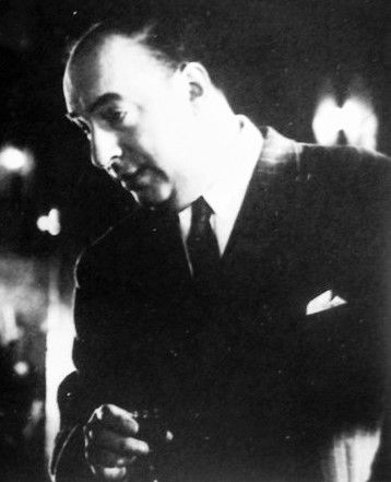 File:Soong Ching-ling and Pablo Neruda - cropped.jpg