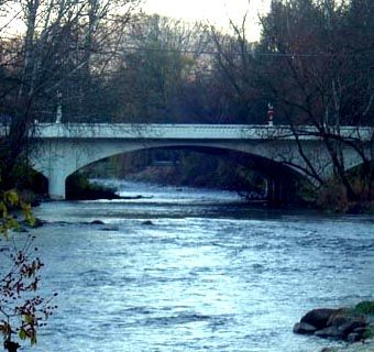 File:Broad Street Bridge 37643.jpg