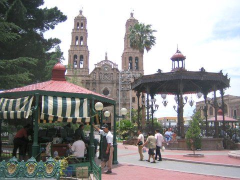 File:ChihuahuaZocalo.jpg