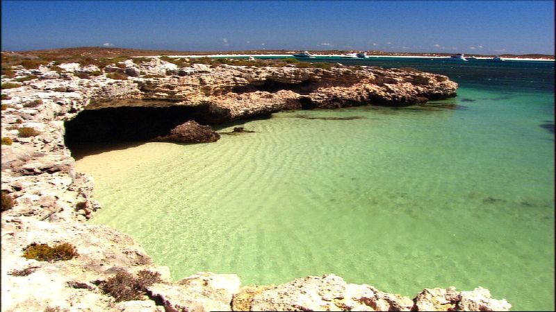 File:Houman Abrolhos bay.jpg