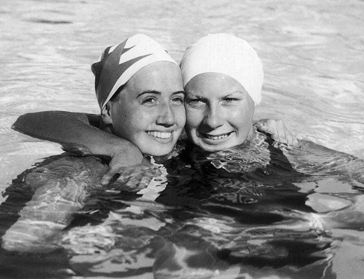 File:Lenore Kight and Helene Madison 1932.jpg