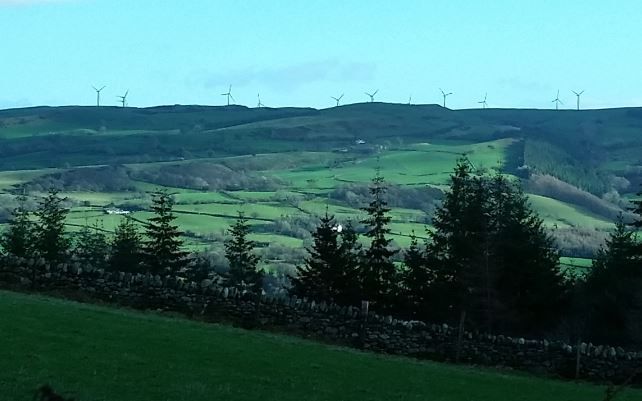 File:Moel maelogan turbines.JPG