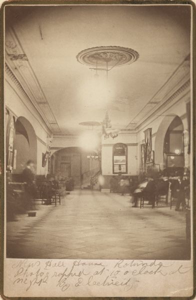 File:Newhall House Hotel - Interior.jpg