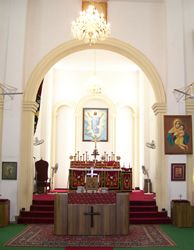 File:St.Mary's Orthodox Cathedral Hauzkhas Madbaha.jpg