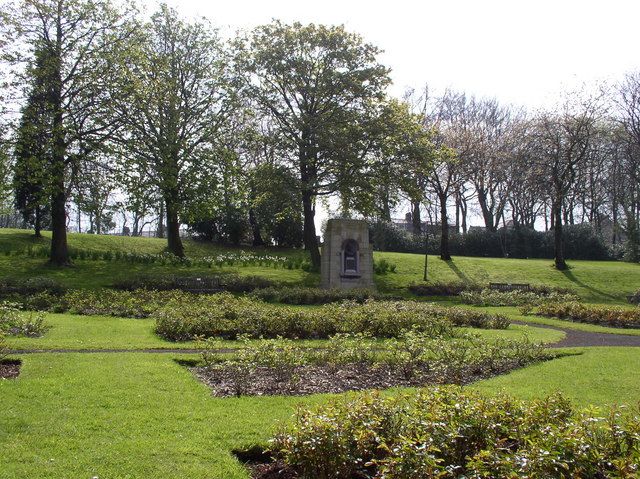 File:Thompson Park - geograph.org.uk - 679525.jpg