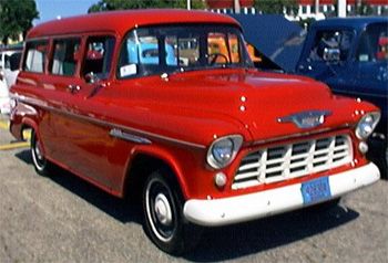 File:55Chevysuburban.jpg