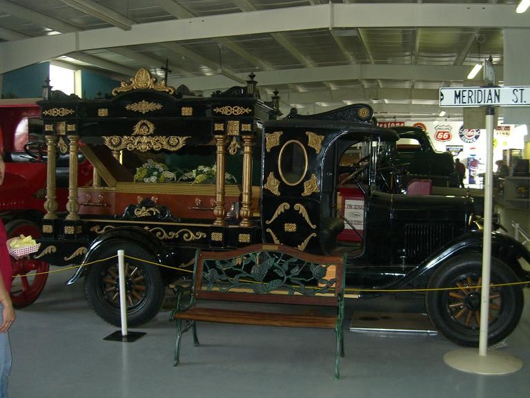 File:Hearse1920s.JPG