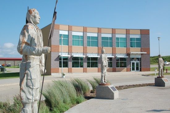 File:Ho-Chunk Village Statue Garden.jpg