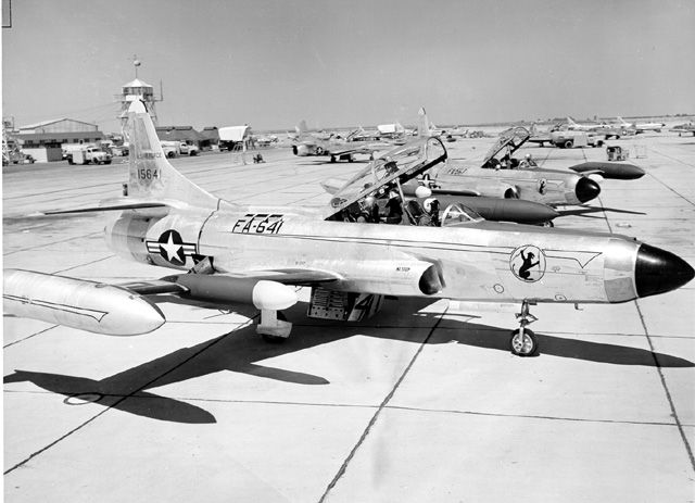 File:Lockheed F-94C-1-LO Starfire 51-5641.jpg