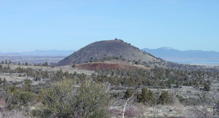 File:Schonchin Butte.jpg