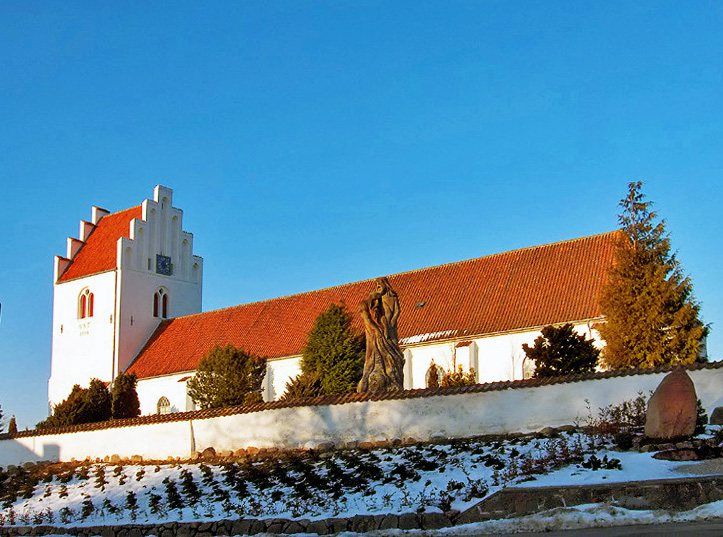 File:Snesere kirke (Næstved).jpg