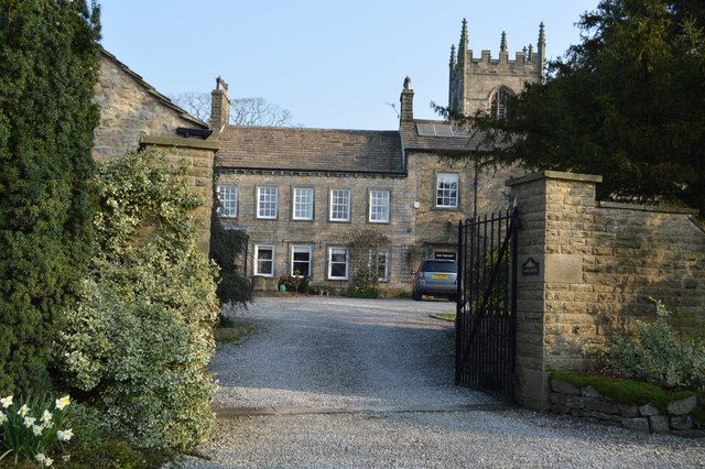 File:Taira House - geograph.org.uk - 4807343.jpg