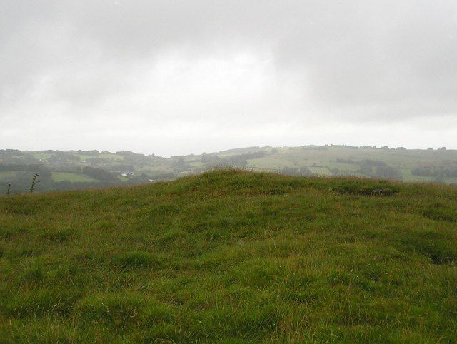 File:Ancient Cairn - geograph.org.uk - 1389591.jpg