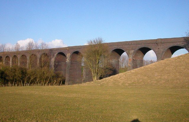 File:Central railway viaduct.jpg