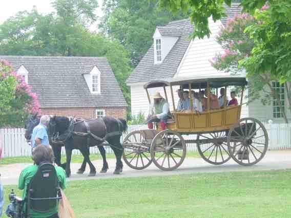 File:Colonial Williamsburg wagon tour.jpg