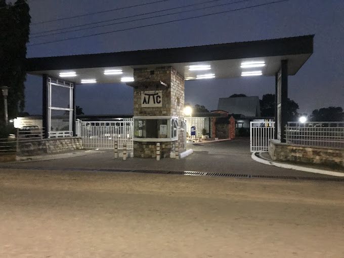 File:Entrance of Accra Technical Training Center.jpg