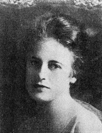 File:Genevieve Springston Lynch. c. 1916.jpg