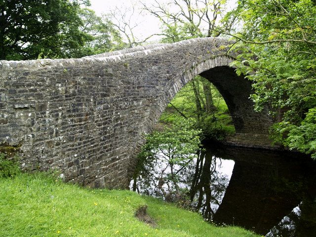 File:Ivelet Bridge - geograph.org.uk - 460111.jpg