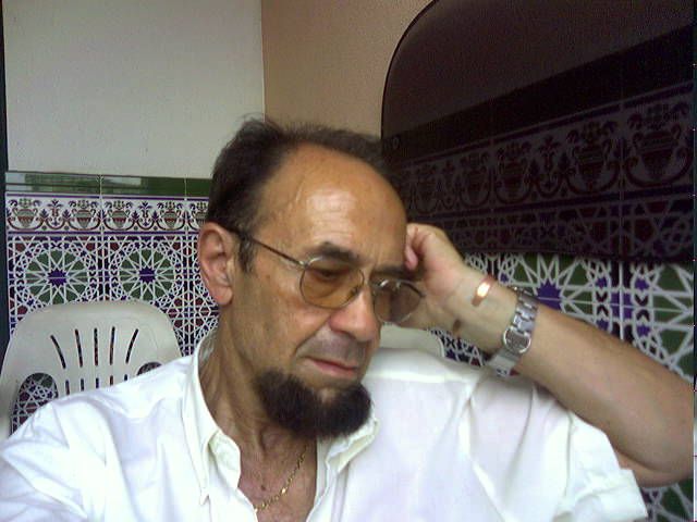 File:Lorenzo meditativo 2006.jpg