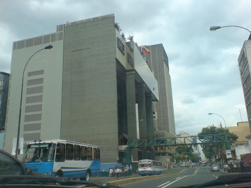 File:Ministerio de Finanzas.jpg