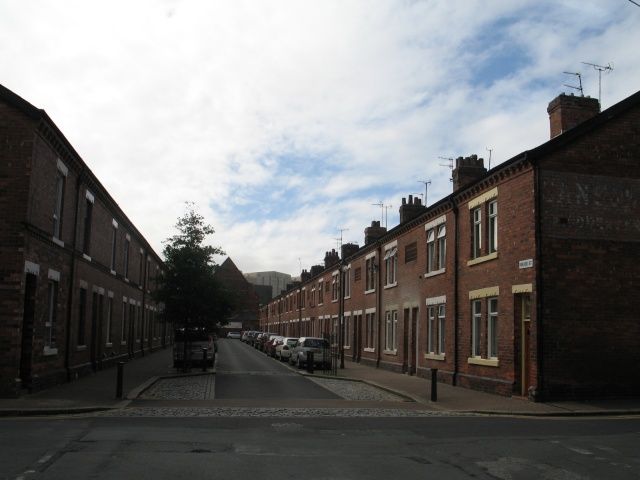 File:Parade Street, Barrow-in-Furness.jpg