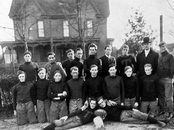 File:Troy-Football-1909.jpg