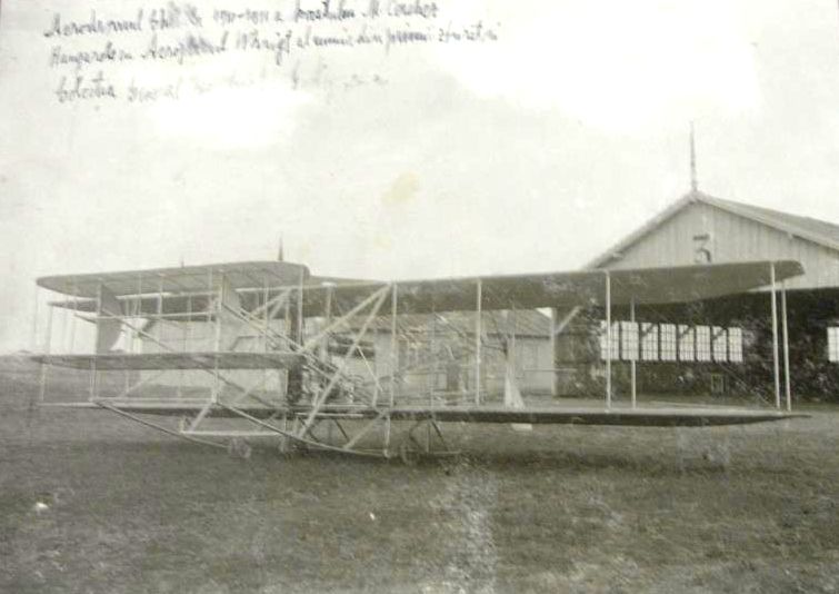 File:Wright biplane at Chitila.jpg