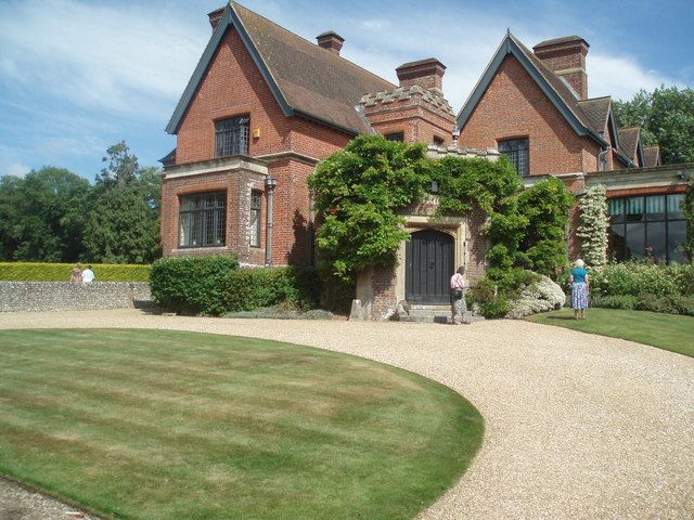 File:Warningcamp House - geograph.org.uk - 1387125.jpg