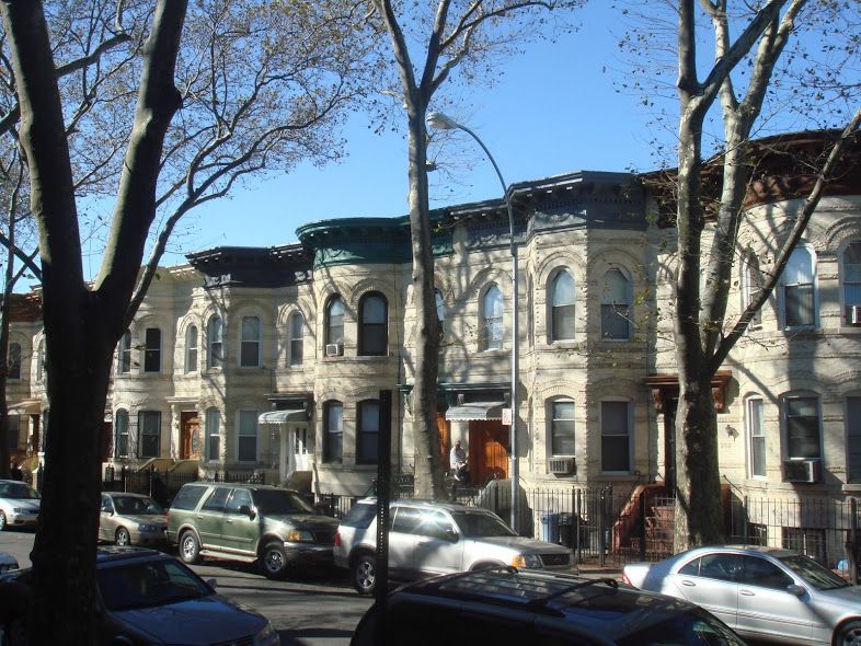 File:Bklynrowhouses.JPG