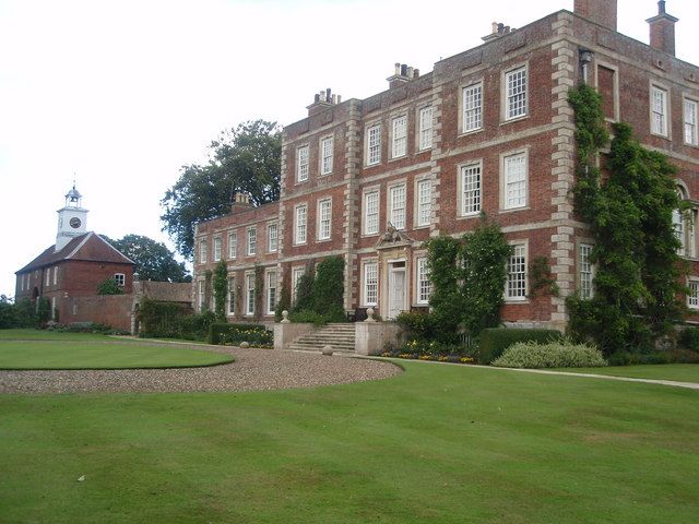 File:Gunby Hall - geograph.org.uk - 919245.jpg