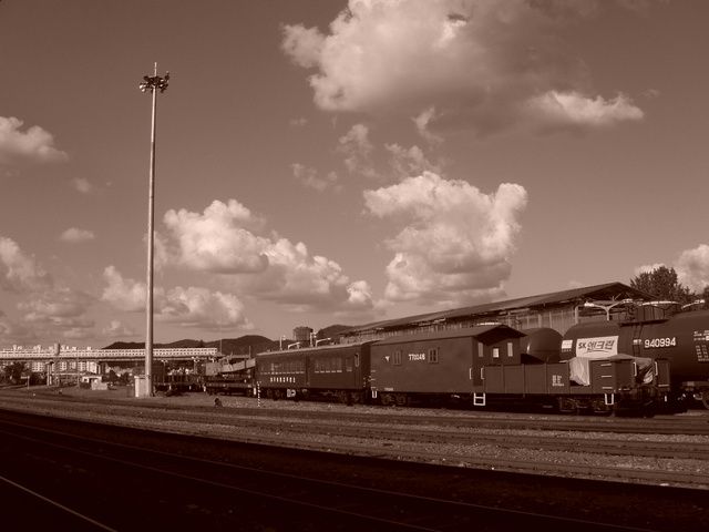 File:Gyeongju trains.jpg